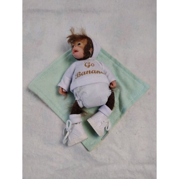 Ashton Drake Realistic Monkey “Go Bananas” Heavenly Handfuls Retired Doll - Picture 1 of 6